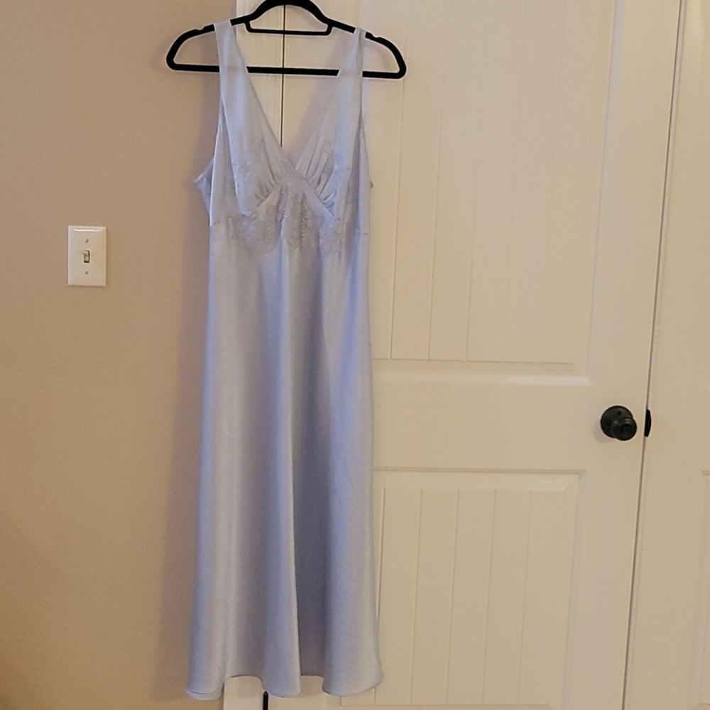 Night gown and robe set